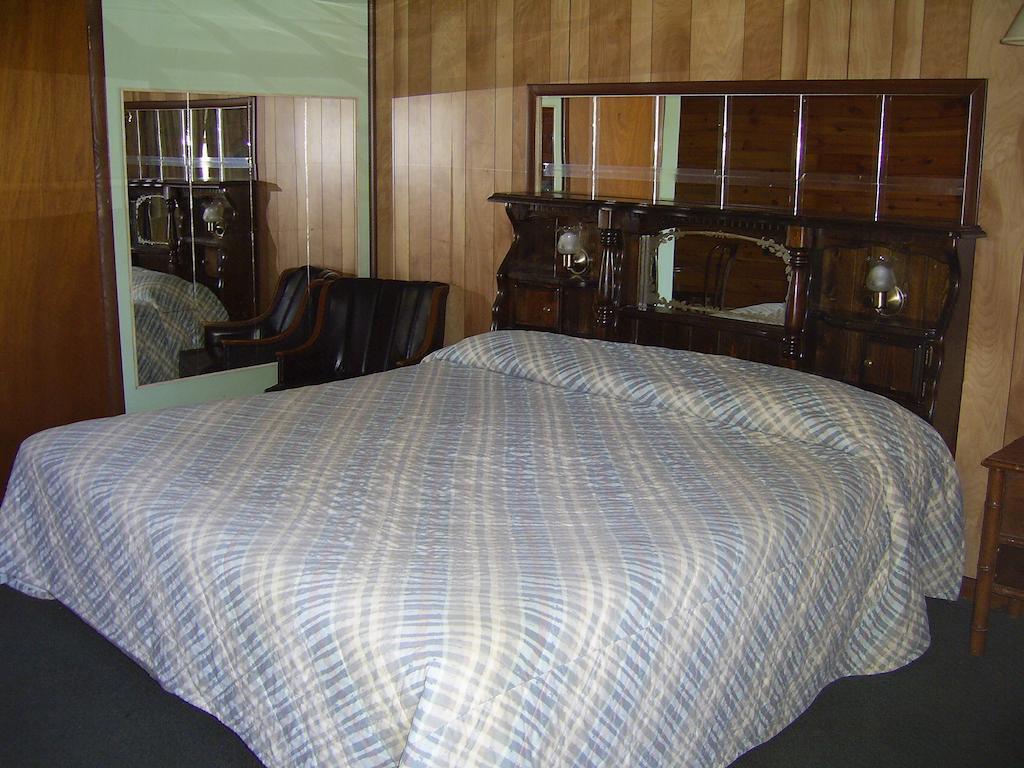 Cedar Grove Motel Алтуна Номер фото